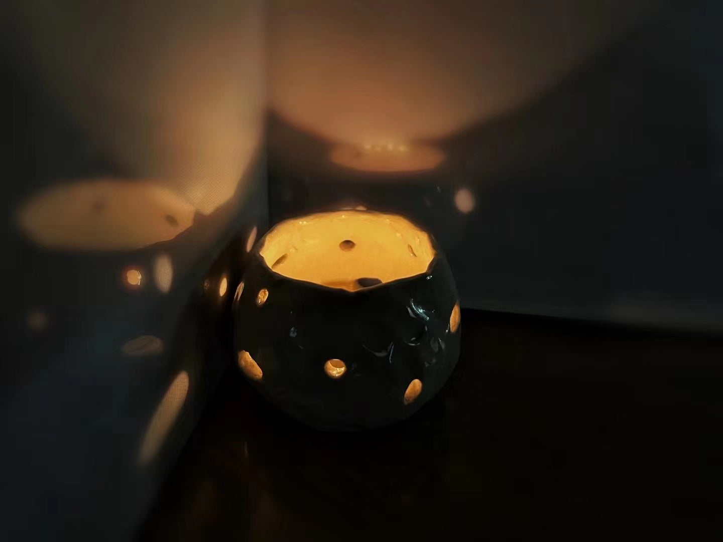 CERAMIC CANDLESTICK 2